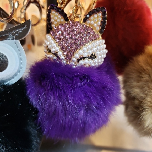 Pompom keys chains - Picture 3 of 8